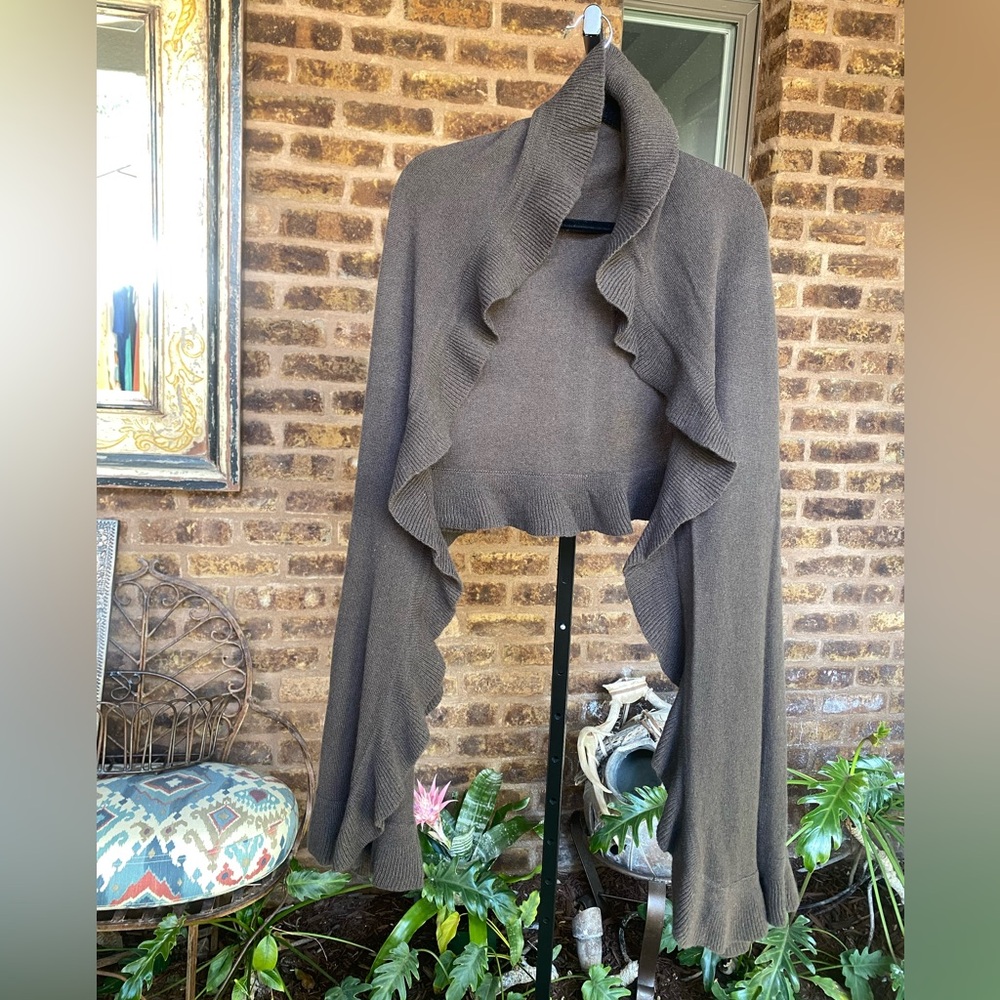 Lombaggi knit shrug/shawl